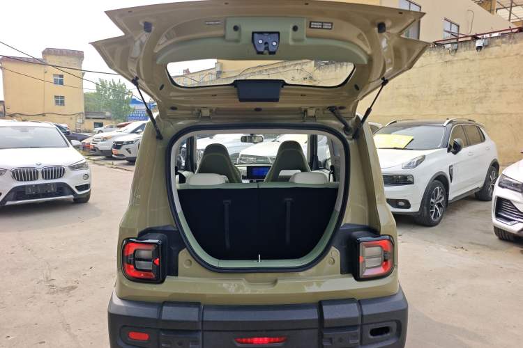 Used Geely Galaxy Panda 2025 210km Panda Rider Trunk