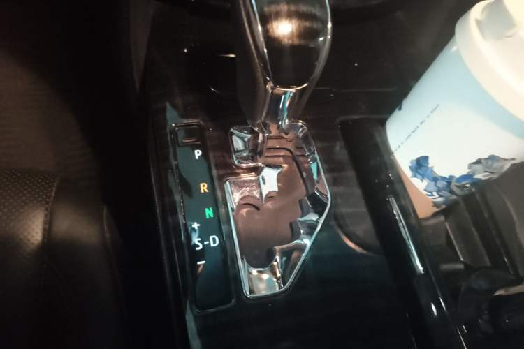 Used Toyota Crown 2015 2.0T Fashion Edition
