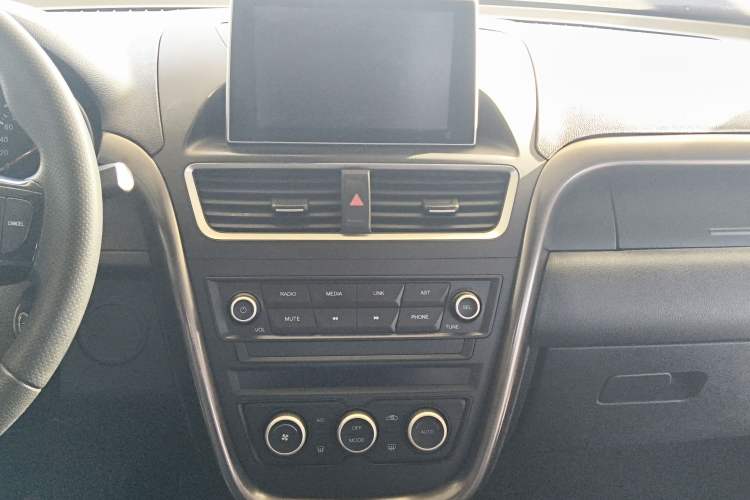 Used Bestune X80 2017 2.0L Automatic Elite Edition
