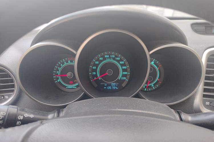 Used CHANGAN Eado 2012 1.6L Manual Luxury Model China IV Standard
