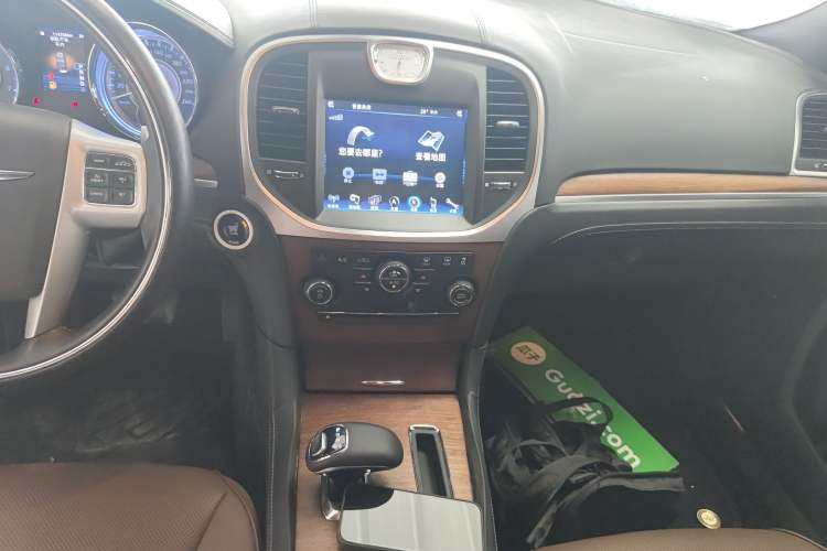 Used Chrysler 300C 2014 3.0L Excellence Edition
