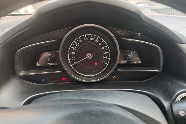 Used Mazda 3 Axela 2017 Sedan 2.0L Automatic Prestige Model China V Standard
