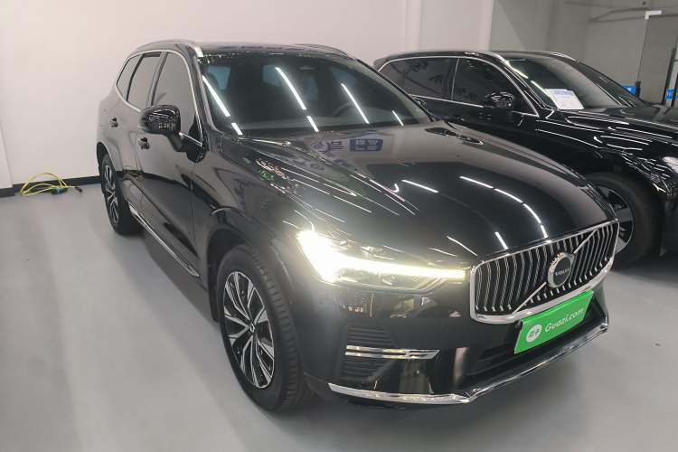Used Volvo XC60 2024 B5 4x4 Smart Luxury Edition