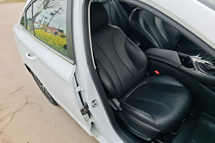 Used Roewe i5 2021 1.5L CVT Diamond Edition
