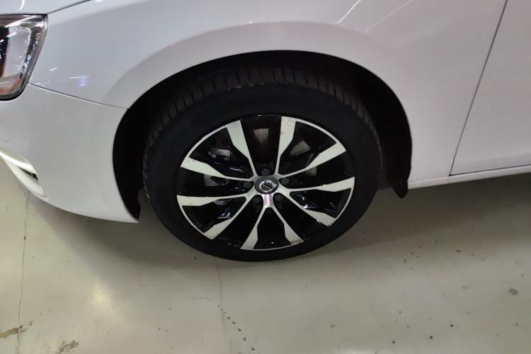 Used Volvo S60 2019 S60L Facelift T5 Intelligent Advanced Edition
