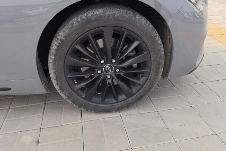 Used Infiniti Q50L 2018 2.0T Enjoyment Version China VI Standard
