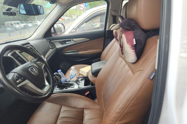 Used CHANGAN CS95 2017 2.0T Two-Wheel Drive Zhitu Edition
