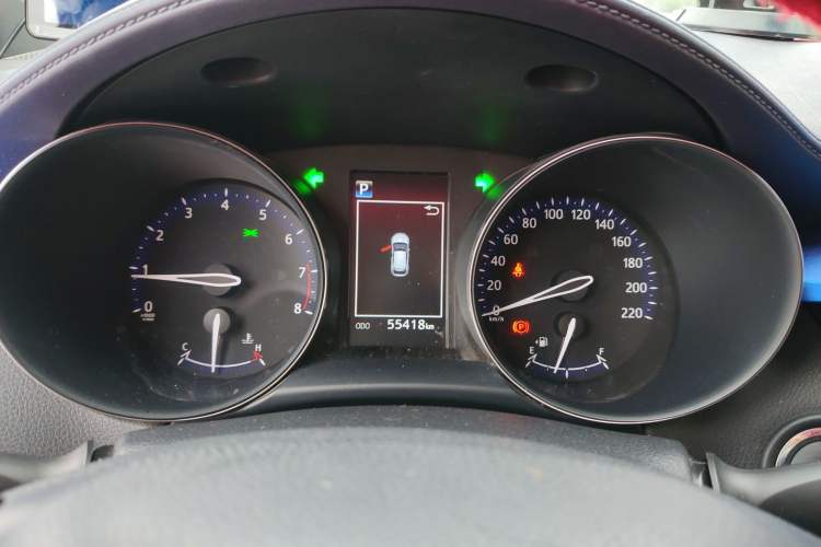 Used Toyota IZOA 2018 2.0L Yichi Version China VI Standard
