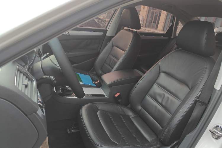 Used Volkswagen Passat 2013 1.8TSI DSG Prestige Edition