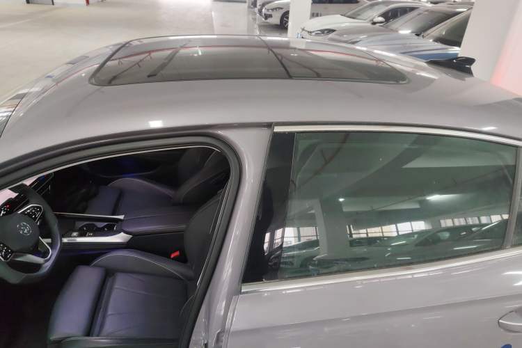 Used Volkswagen Passat 2025 Pro 380TSI Dragon Supreme Edition
