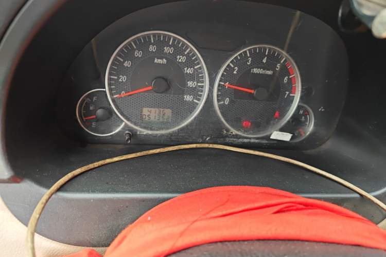 Used Dongfeng Xiaokang C37 2016 1.5L Standard II DK15-06 Odometer Close Up