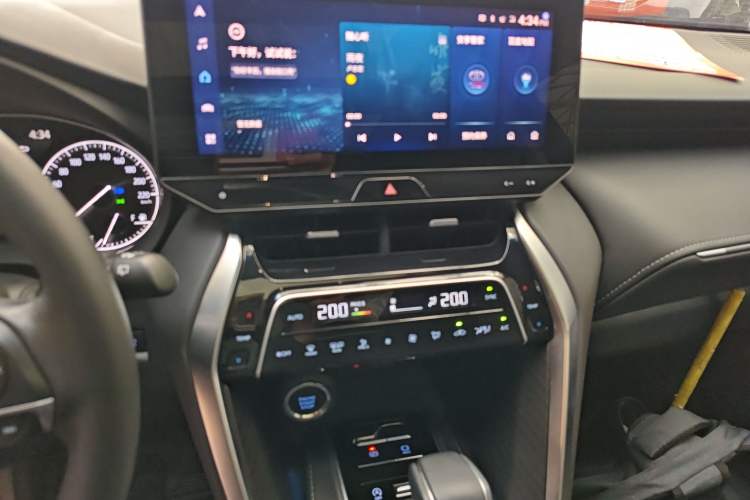 Used Toyota Harrier 2022 2.0L CVT Two-Wheel Drive Deluxe Edition