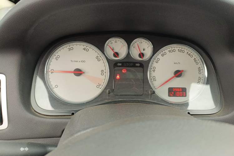 Used Peugeot 307 2012 Hatchback 1.6L Manual Comfort Edition
