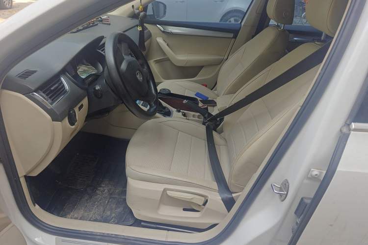 Used Skoda Octavia 2015 1.6L Automatic Yijie Edition
