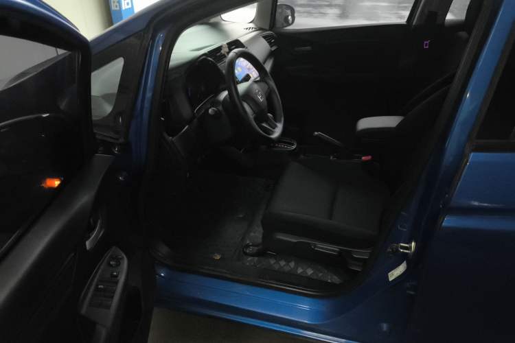 Used Honda Fit 2018 1.5L CVT Comfort Version Driver Seat