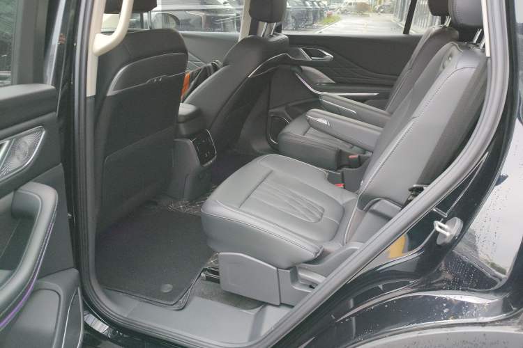 Used Hongqi HS7 PHEV 2024 2.0T PHEV Four-Wheel Drive Flagship Edition 6 Seats Left Rear Seat