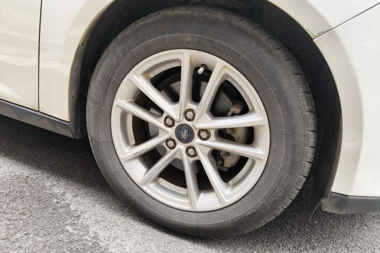 Used Ford Focus 2017 Hatchback 1.6L Automatic Fashion Edition Smart Drive Version