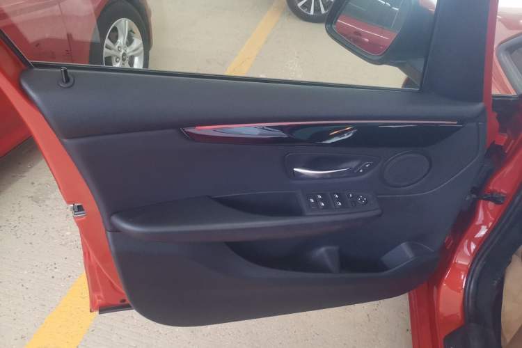 Used BMW 2 Series Active Tourer 2016 218i Sports Design Package
