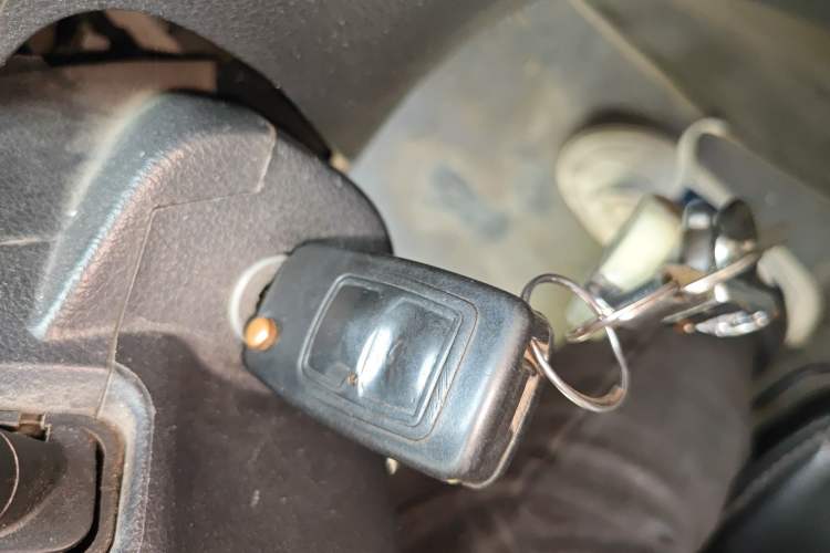 Used CHANGAN KAICHENG Ruixing M70 2019 1.5L Comfort Version 6-Seater China VI Standard Flat Roof Liftback Doors – DAM15KL