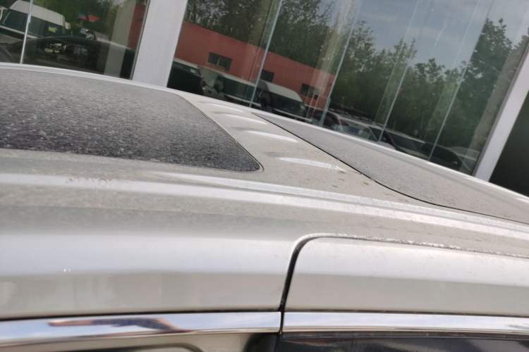 Used Buick GL8 2020 ES Land Cruiser 653T Luxury Model Roof