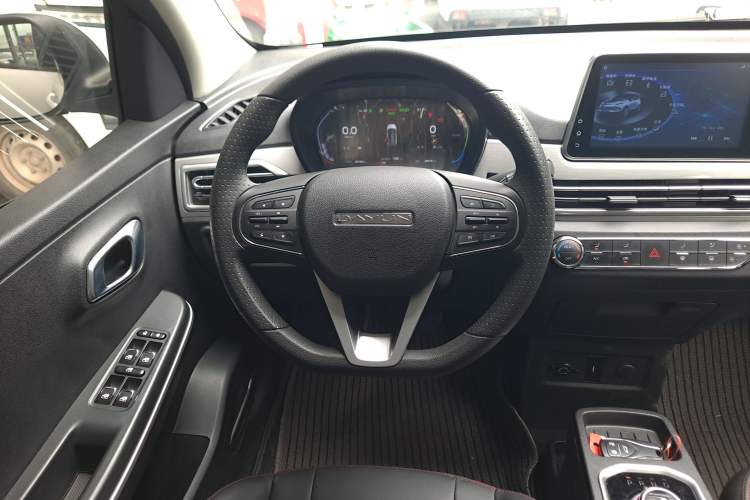 Used Dayun Yuehu 2022 30.66 kWh Two-Wheel Drive VIP Edition
