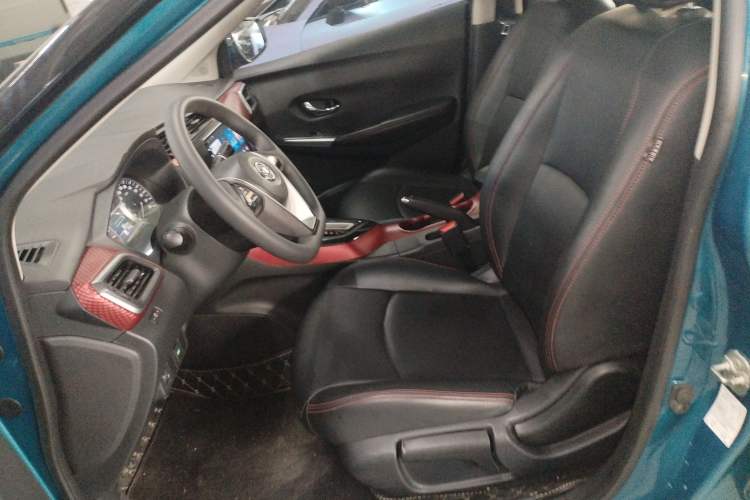 Used Nissan Lannia 2016 1.6L CVT Cool Edition Left Front Seat