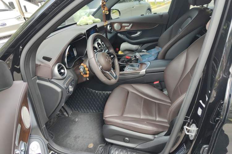 Used Mercedes-Benz GLC 2021 GLC 300 L 4MATIC Luxury Model Left Front Seat