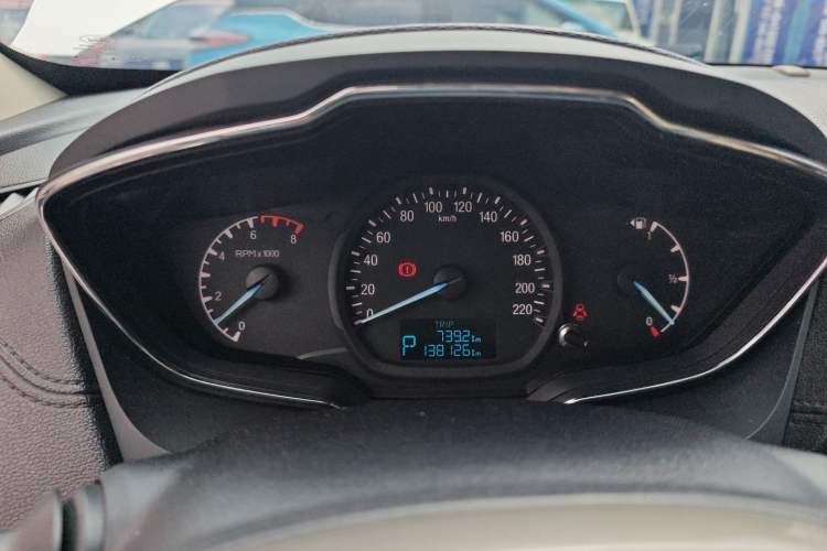 Used Ford Escort 2015 1.5L Automatic Fashion Model Instrument Cluster