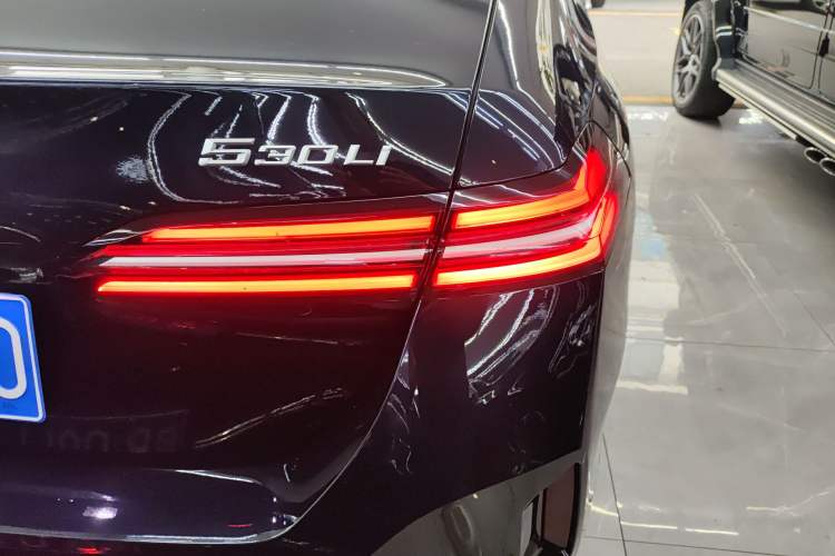 Used BMW 5 Series 2026 530Li Prestige M Sport Package Right Rear Taillight