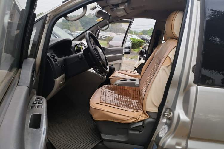 Used FORTHING Lingzhi 2014 M5 Q3 2.0L 7-seat Long-Wheelbase Comfort Version