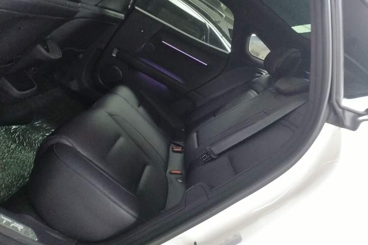 Used Avatr 06 2025 Ultra Pure Electric Edition