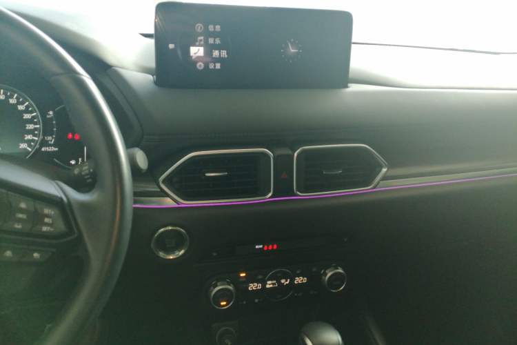 Used Mazda CX-5 2022 2.0L Automatic Two-Wheel Drive Zhiya Version Audio And AC Panel