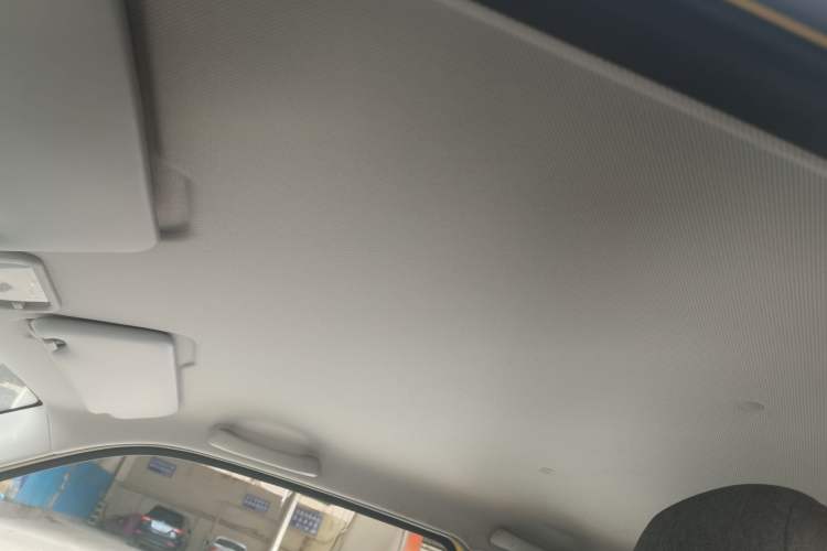 Used Wuling Hongguang MINIEV 2022 Macaron Premium Model – Lithium Iron Phosphate