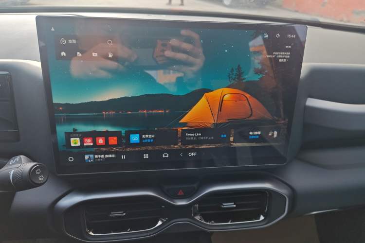 Used Geely Auto Cowboy 2025 1.5TD Trendy Play Edition Audio And AC Panel