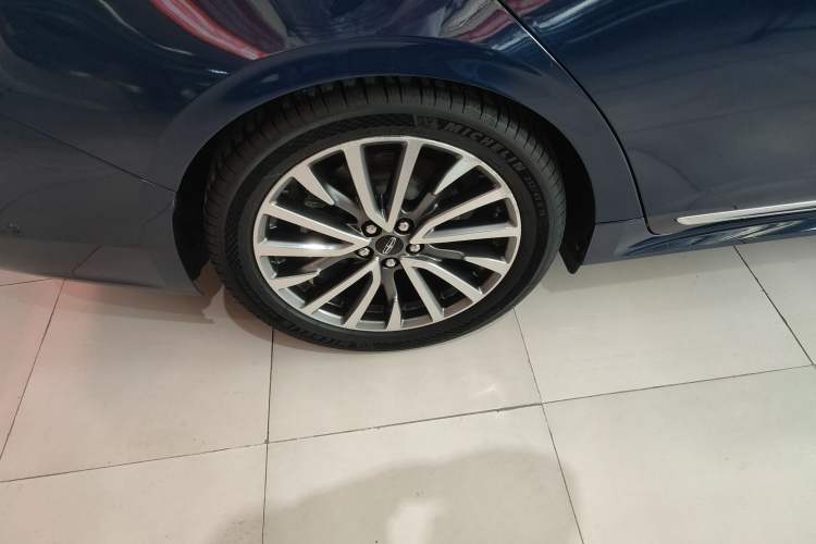 Used Lincoln Continental 2019 2.0T Two-Wheel Drive Prestige Version China VI Standard