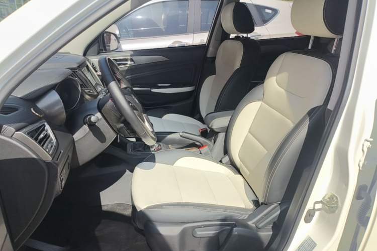 Used CHANGAN CS35 2017 1.6L Manual Luxury Model
