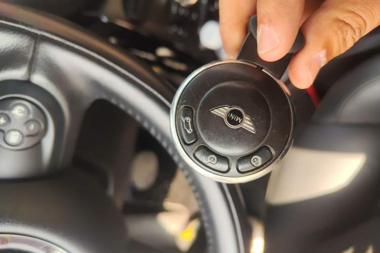 Used MINI Paceman 2014 1.6L COOPER Vehicle Key