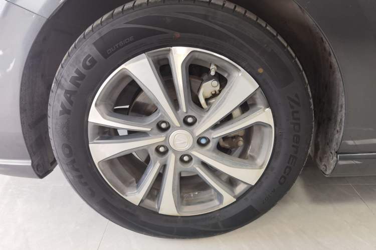 Used CHANGAN Eado 2021 PLUS 1.6L GDI CVT Luxury Model Left Front Wheel Hub