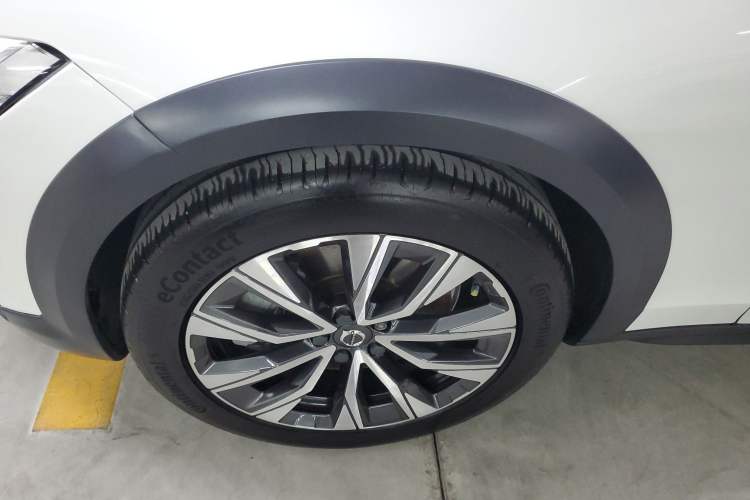 Used Volvo V90 2022 Cross Country B5 AWD Smart Range Edition