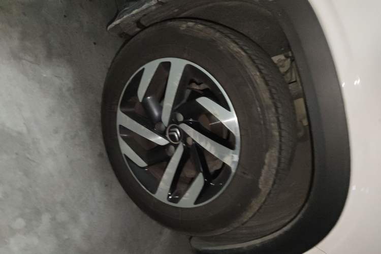 Used Citroen C3-XR 2015 1.6L Automatic Pioneer Model Right Front Wheel Hub