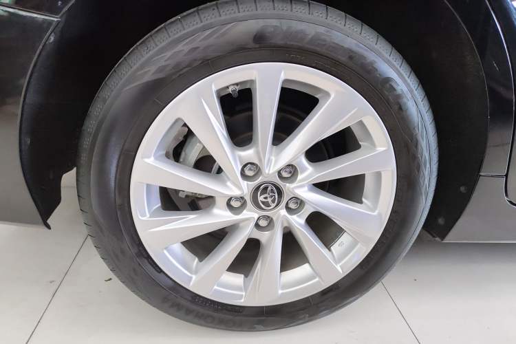 Used Toyota Camry 2021 2.0G Luxury Edition Exterior 5