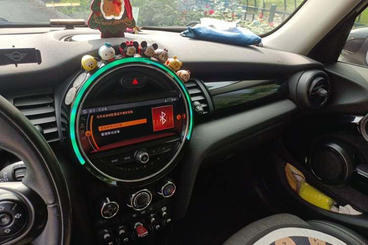 Used MINI 2019 1.5T COOPER Classic Edition Five-Door Version Audio And AC Panel