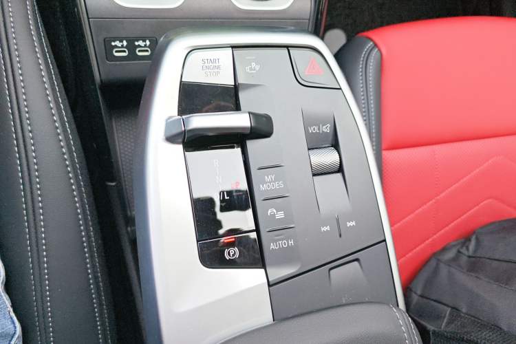 Used BMW X1 2023 sDrive20Li X Design Package Gear Lever