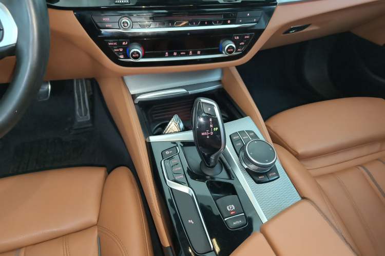 Used BMW 5 Series (Import) 2018 525i M Sport Package