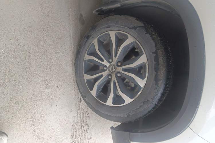 Used FORTHING Joyear X5 2017 1.6L CVT Luxury Model
