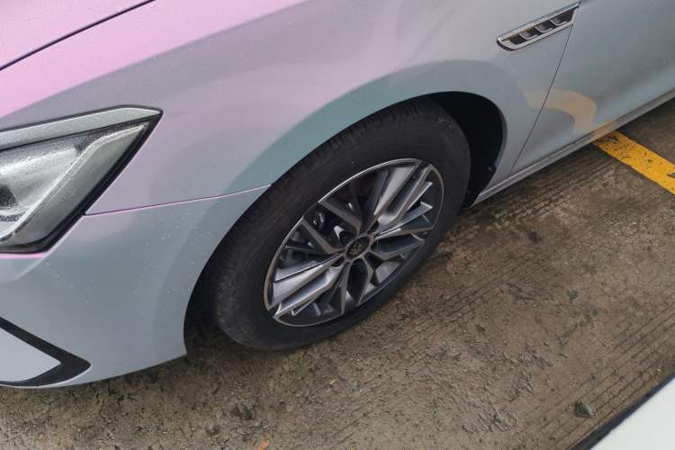 Used BYD Qin PLUS 2023 Champion Edition EV 420KM Superior Model Left Front Wheel Hub