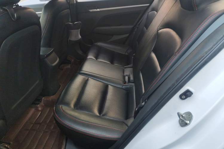 Used Hyundai Elantra (6th Generation / Lingdong) 2016 1.6L Automatic ZhiXuan – Elite Version Left Rear Seat