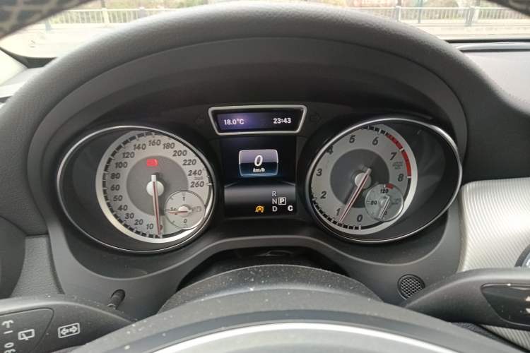 Used Mercedes-Benz GLA 2016 GLA 200 Fashion Model