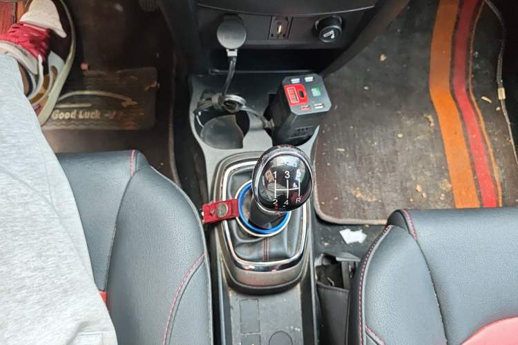 Used Haval H1 2016 Red Label 1.5L Manual Luxury Model Gear Lever