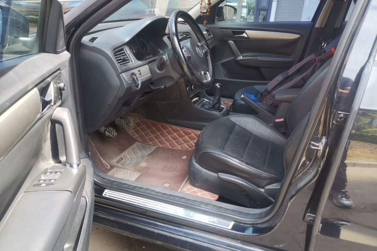 Used Volkswagen Lavida 2013 Restyled Classic 1.6L Manual Comfort Edition
